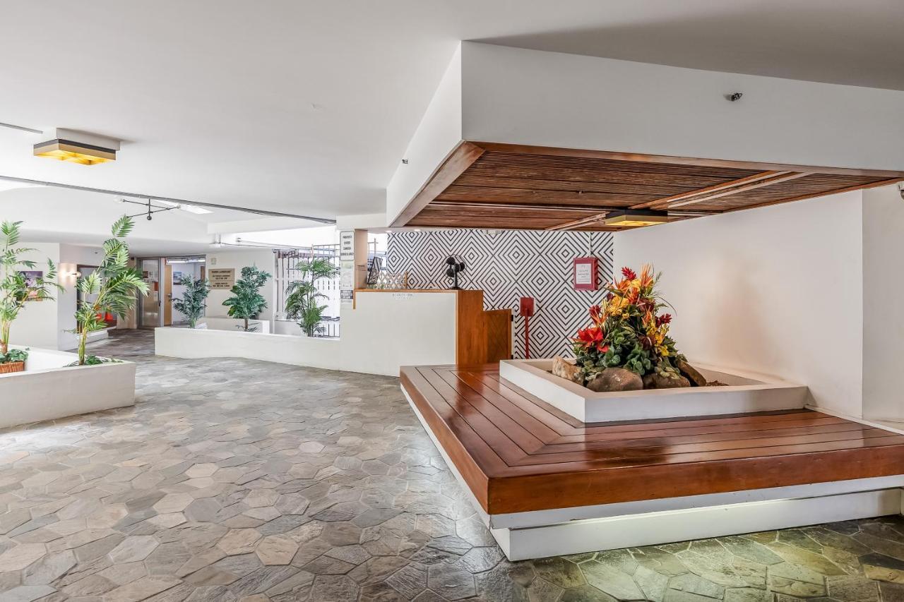 Bright & Cozy Condo Unit With Balcony! Honolulu Exteriör bild