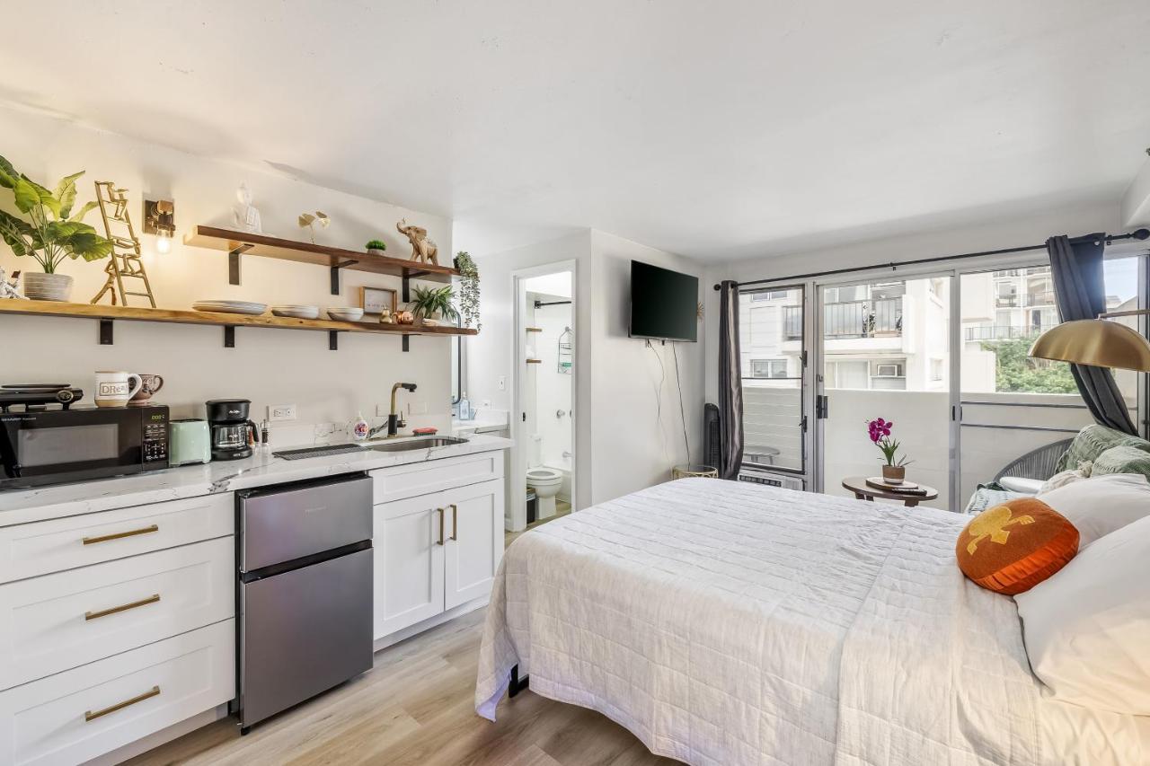 Bright & Cozy Condo Unit With Balcony! Honolulu Exteriör bild